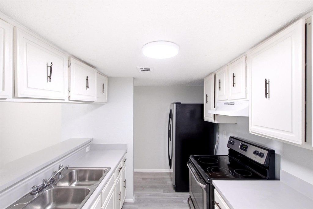 8560 Park Lane - Photo 8