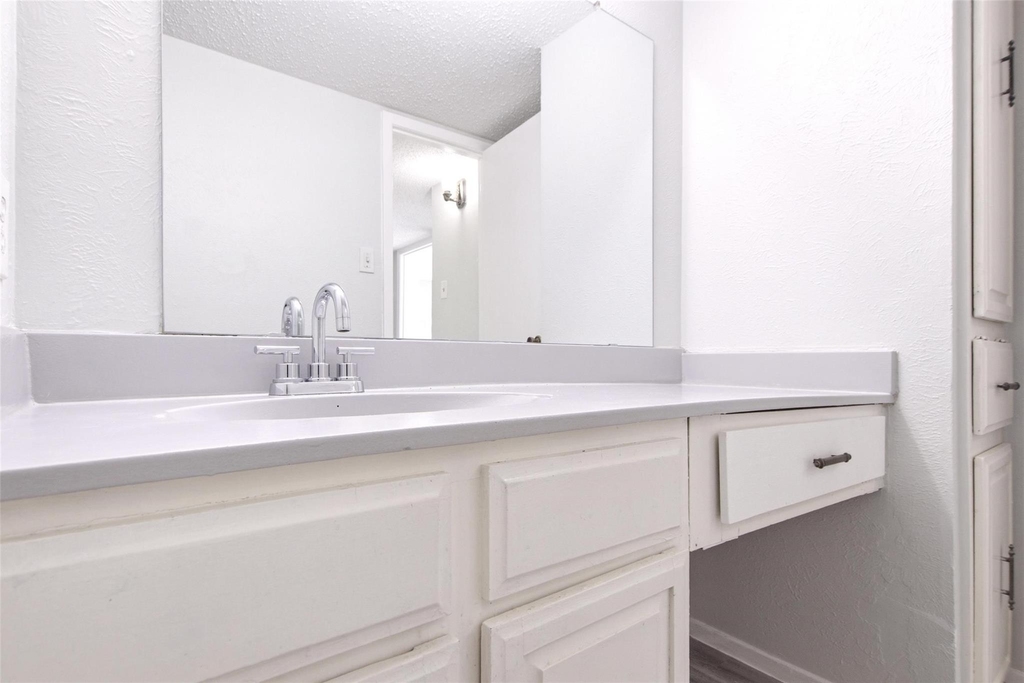 8560 Park Lane - Photo 19