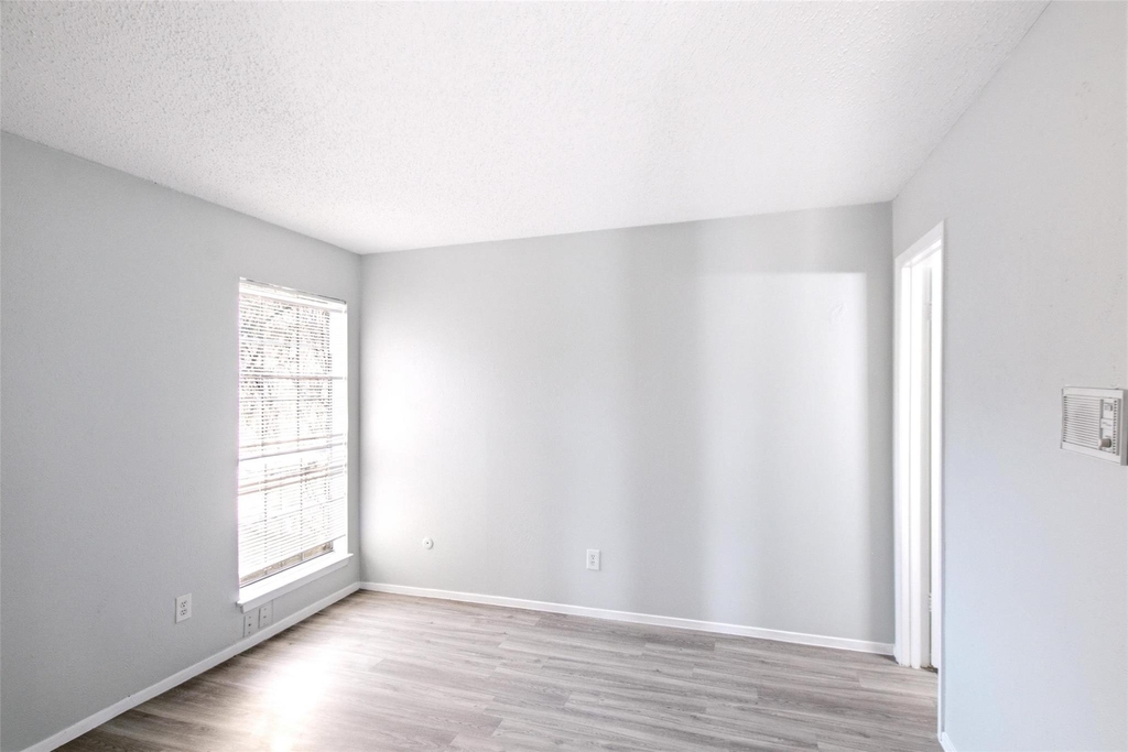 8560 Park Lane - Photo 13