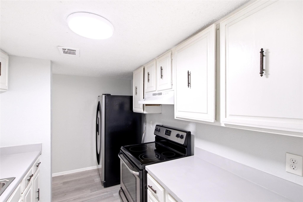 8560 Park Lane - Photo 10
