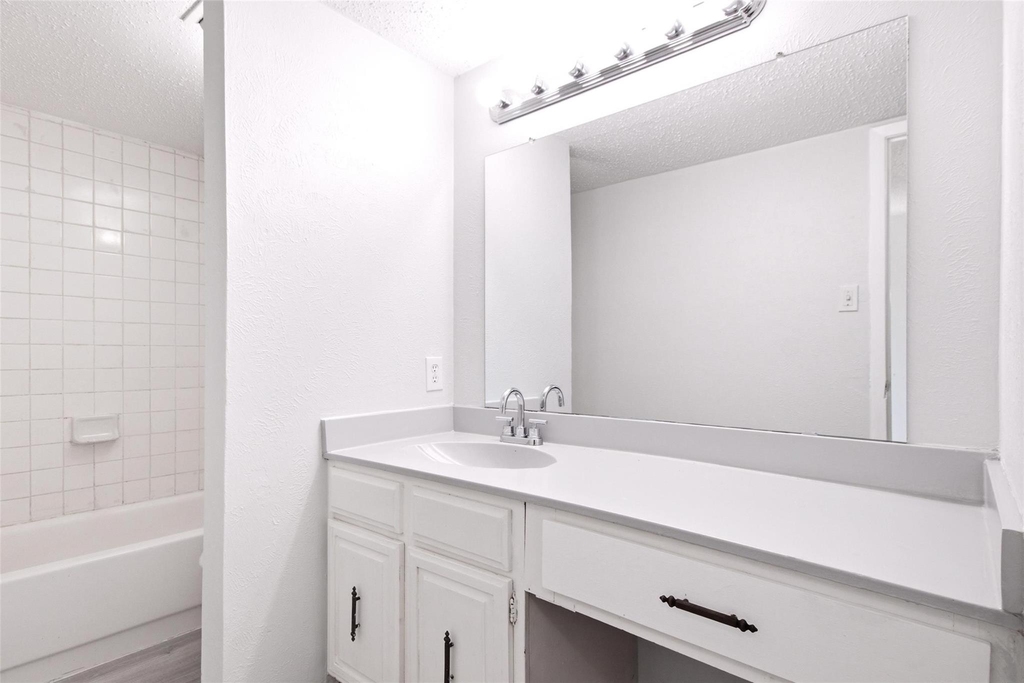 8560 Park Lane - Photo 18