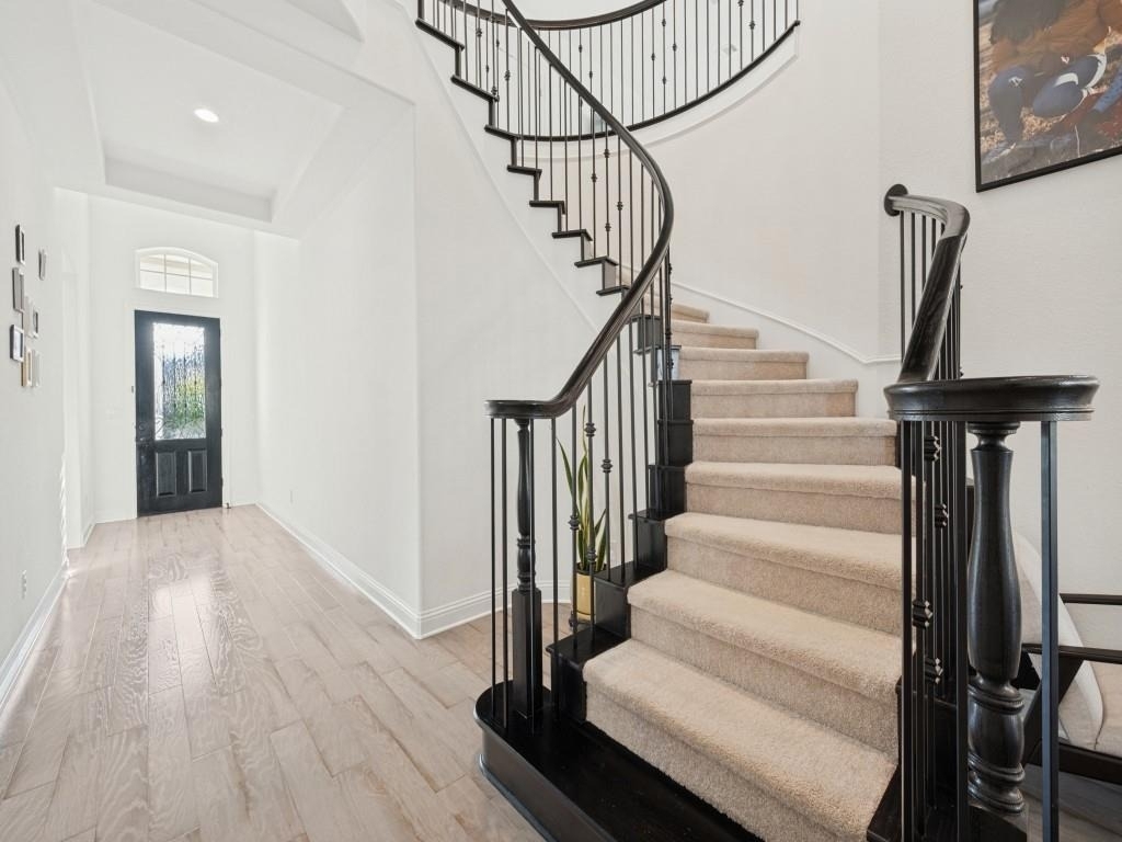 6669 Titus Lane - Photo 2