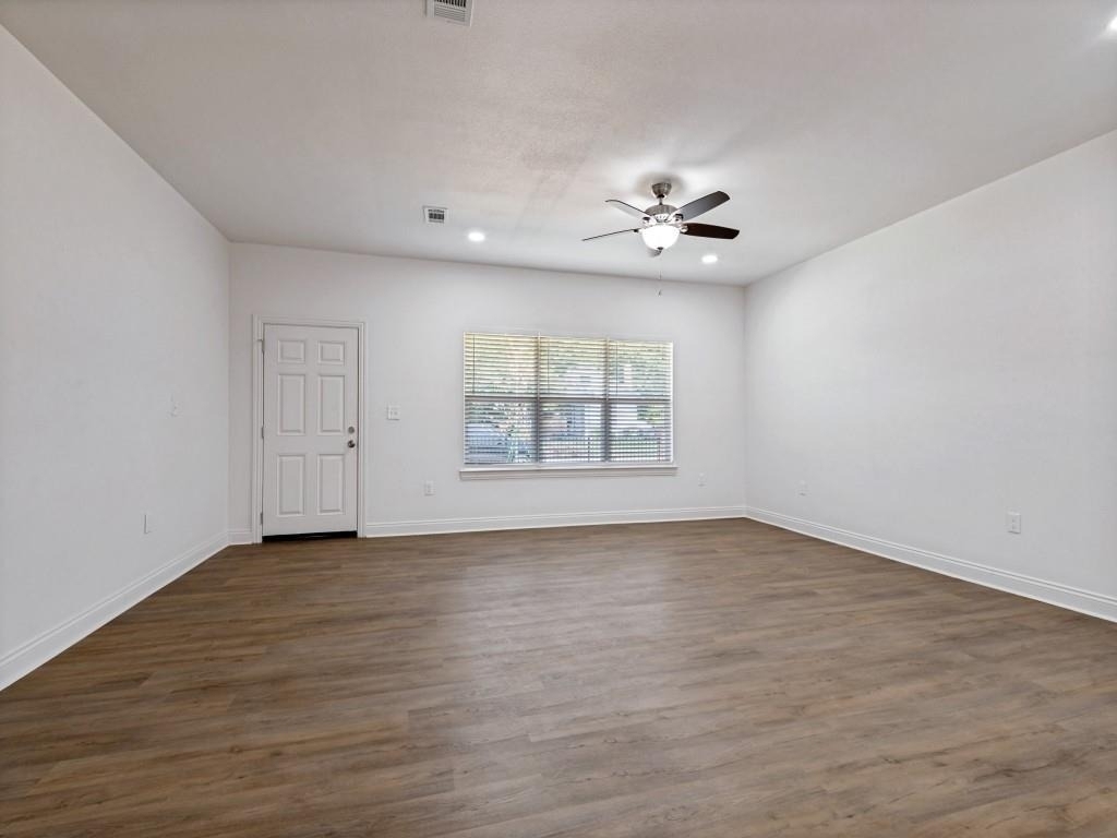 4224 Colonial Avenue - Photo 7