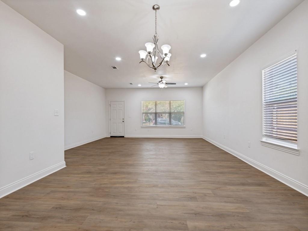 4224 Colonial Avenue - Photo 5