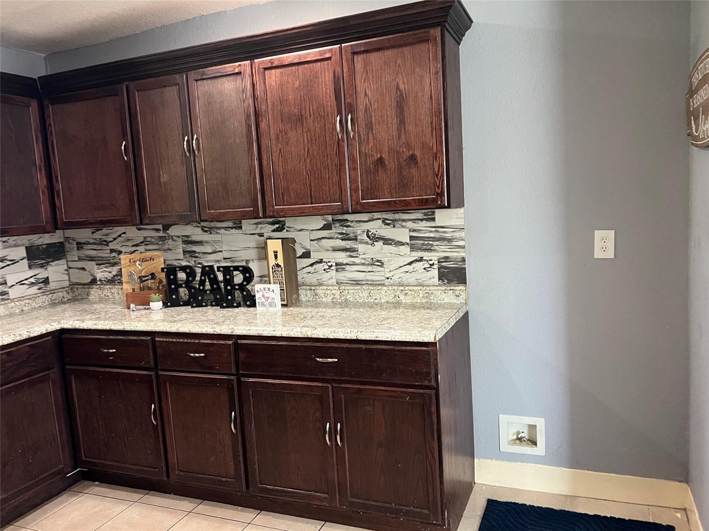 3227 Avenue I - Photo 30