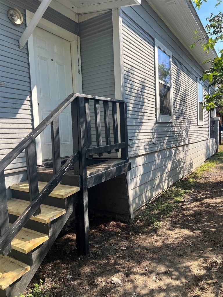 3227 Avenue I - Photo 33