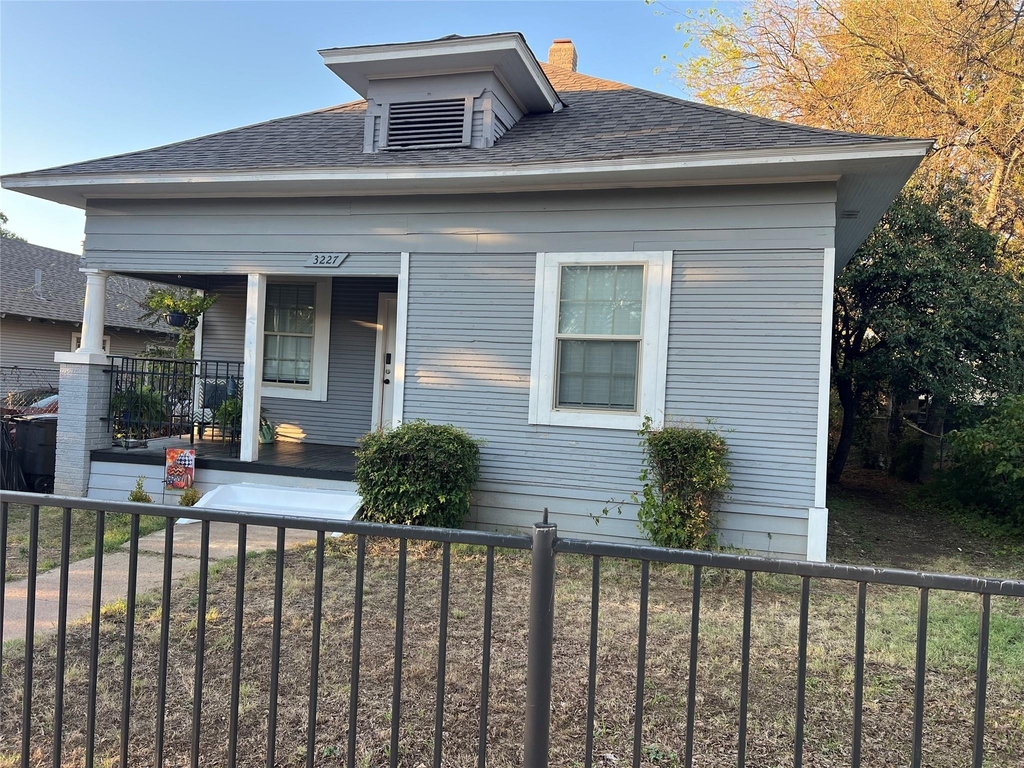 3227 Avenue I - Photo 0