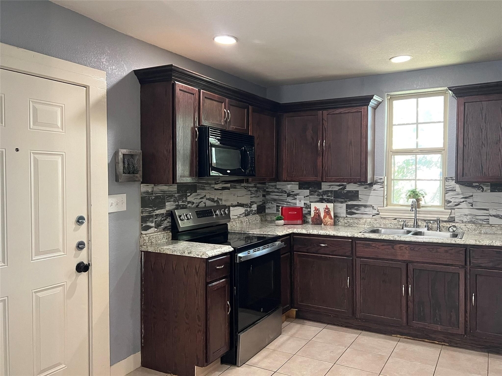 3227 Avenue I - Photo 31