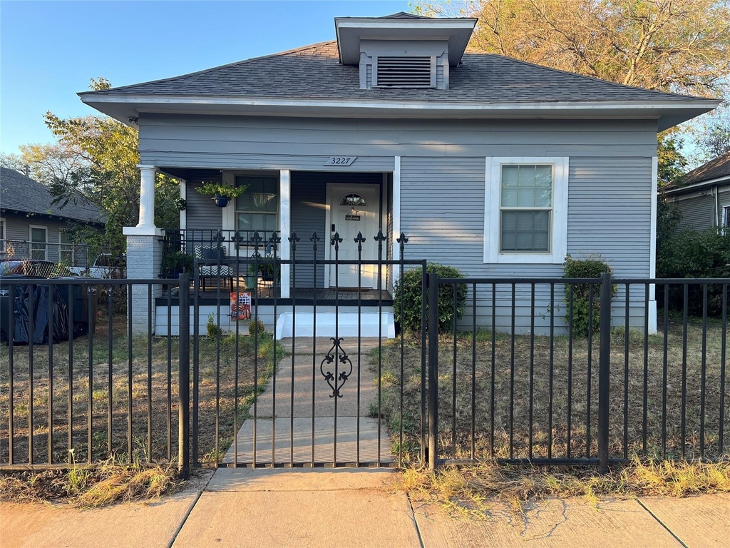 3227 Avenue I - Photo 1