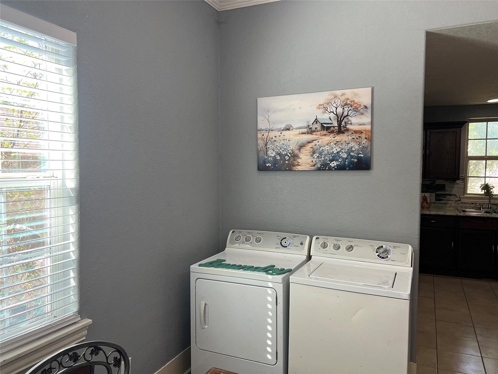 3227 Avenue I - Photo 18
