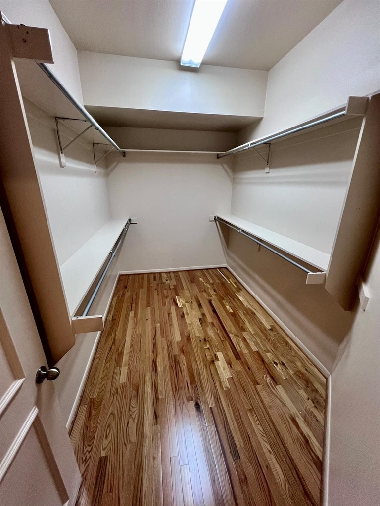 2885 Woodside Street - Photo 9