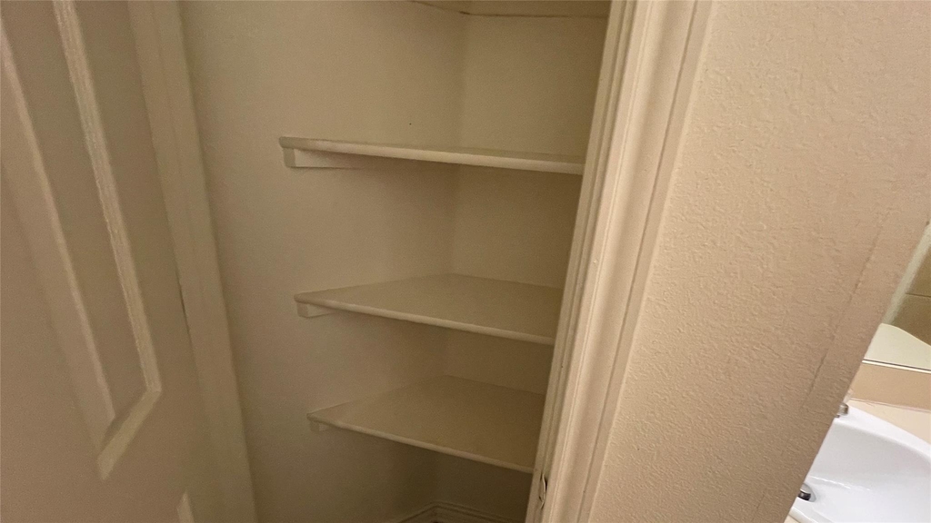 921 Simon Drive - Photo 16