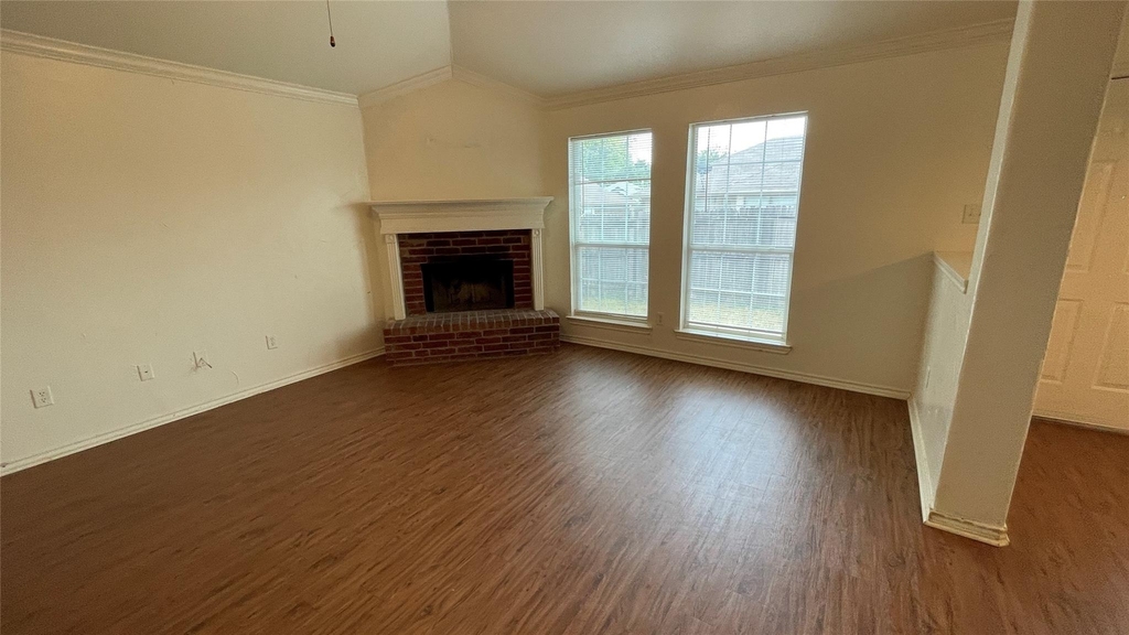 921 Simon Drive - Photo 8