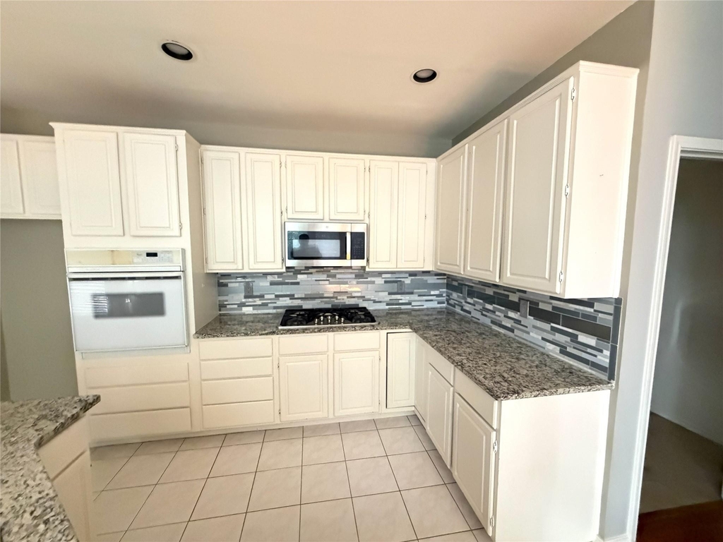3224 Green Court - Photo 11