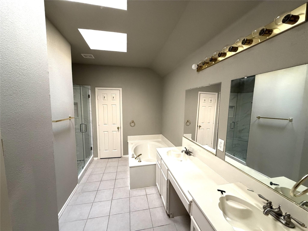 3224 Green Court - Photo 3