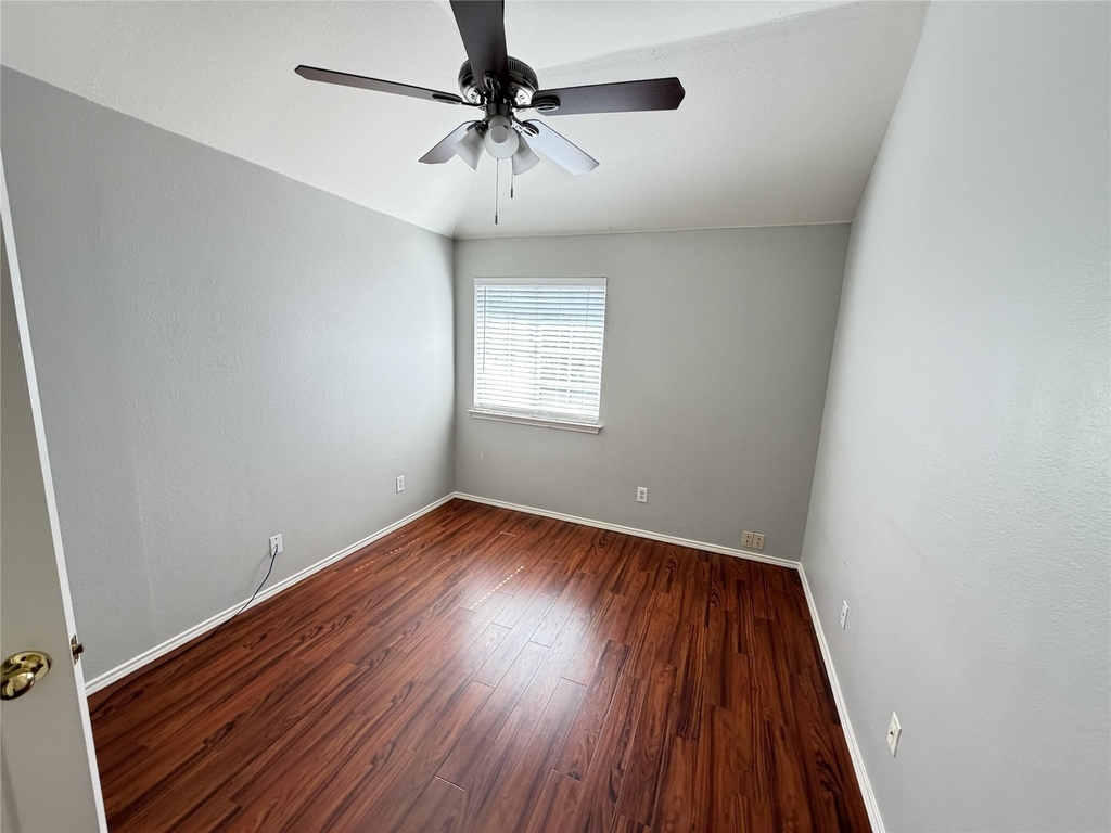 3224 Green Court - Photo 5