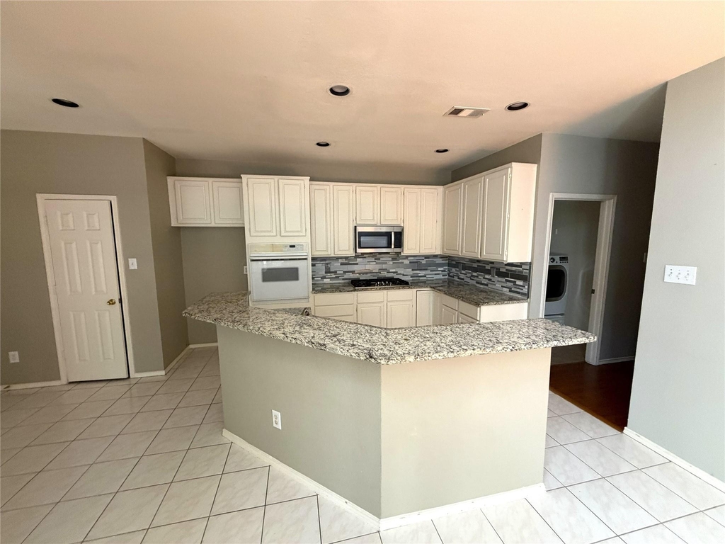 3224 Green Court - Photo 10
