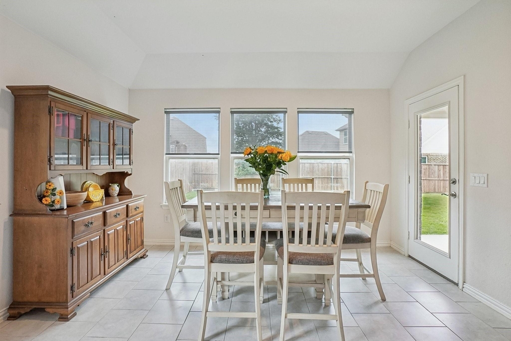 2603 Wallingford Drive - Photo 4