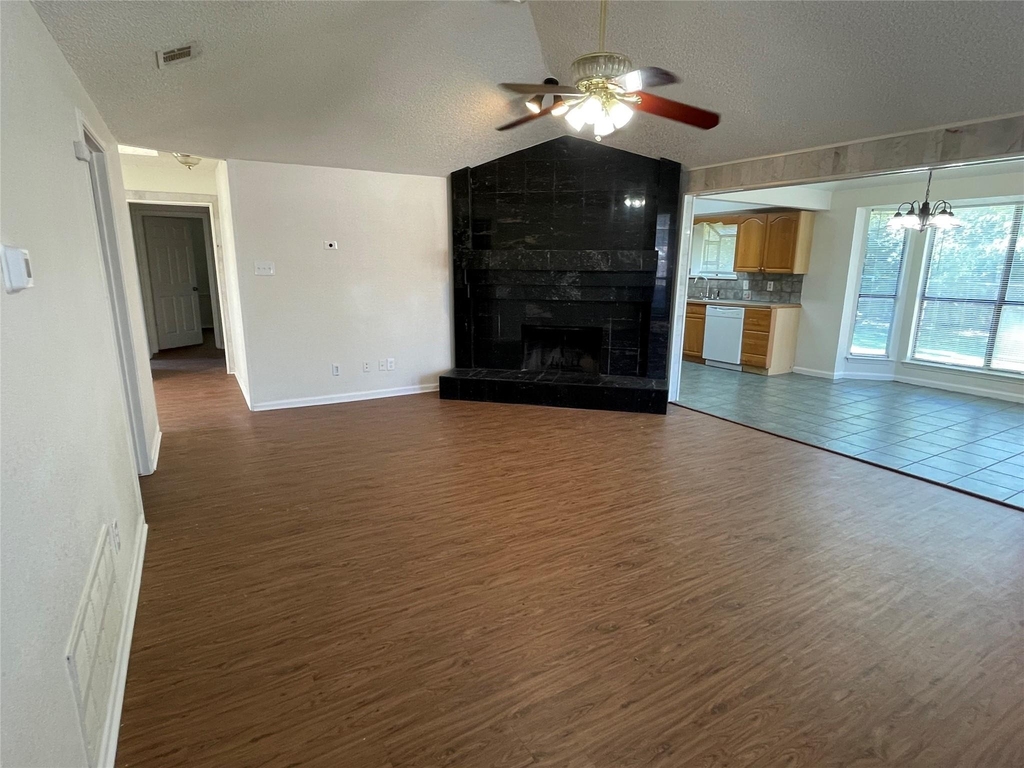 971 N Brookside Drive - Photo 4