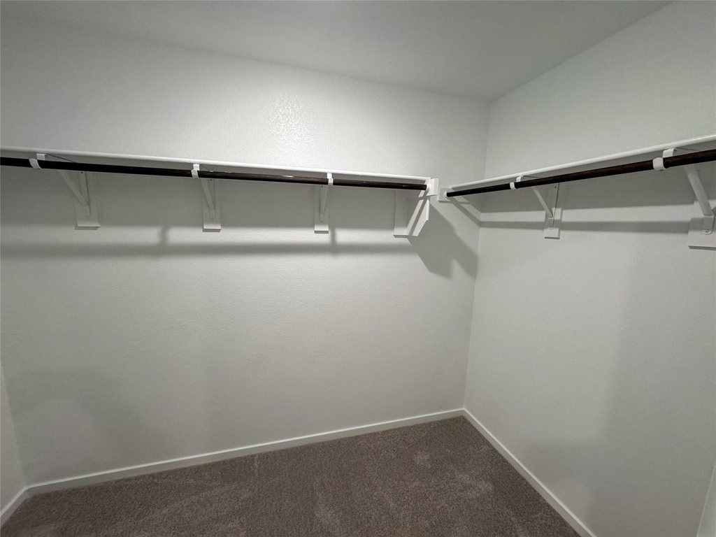 3915 Selawik Street - Photo 11