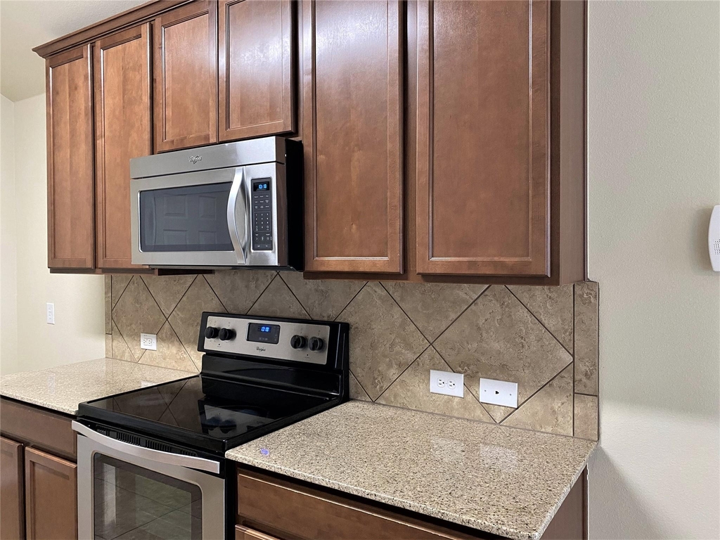 247 Pine Crest Drive - Photo 10