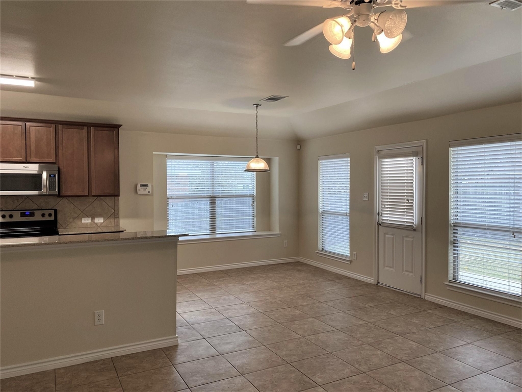 247 Pine Crest Drive - Photo 7