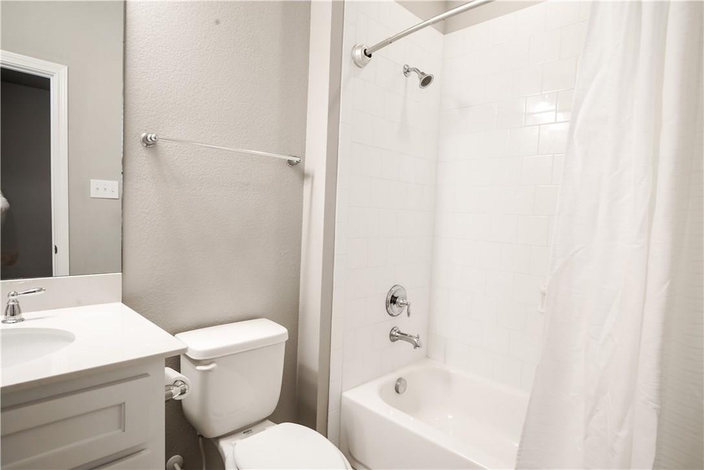 2605 Mccart Avenue - Photo 24
