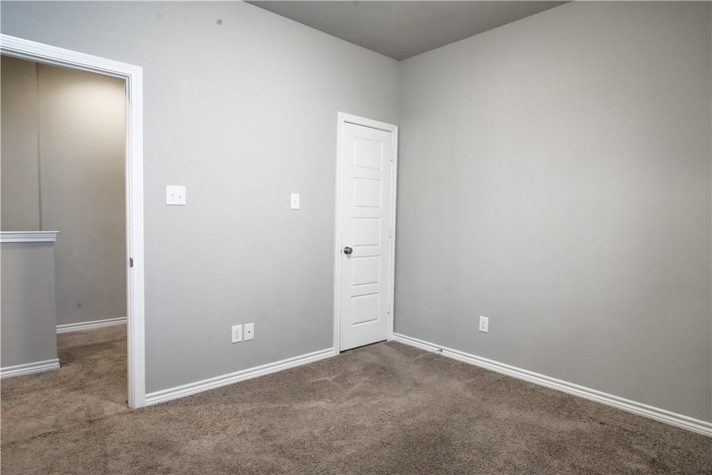 2605 Mccart Avenue - Photo 23