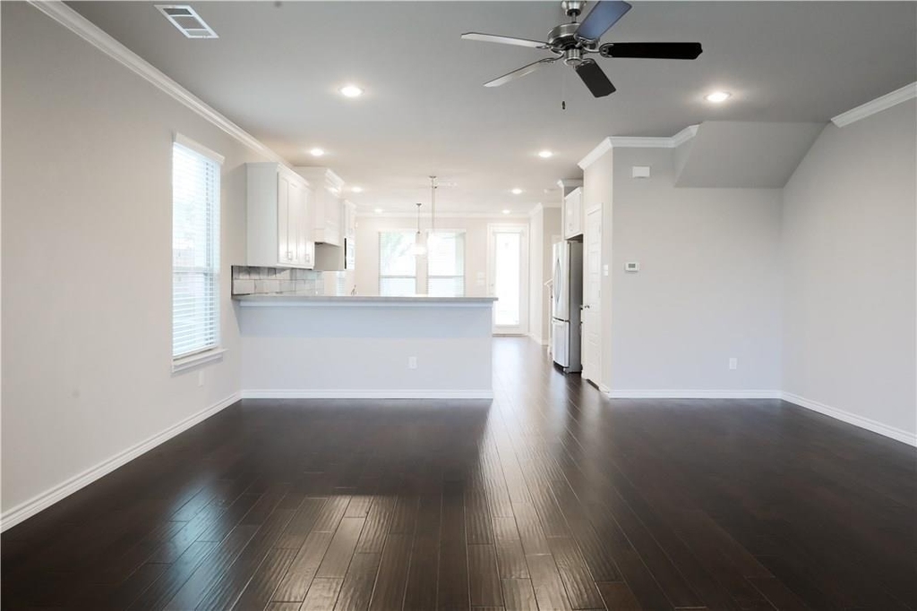 2605 Mccart Avenue - Photo 4