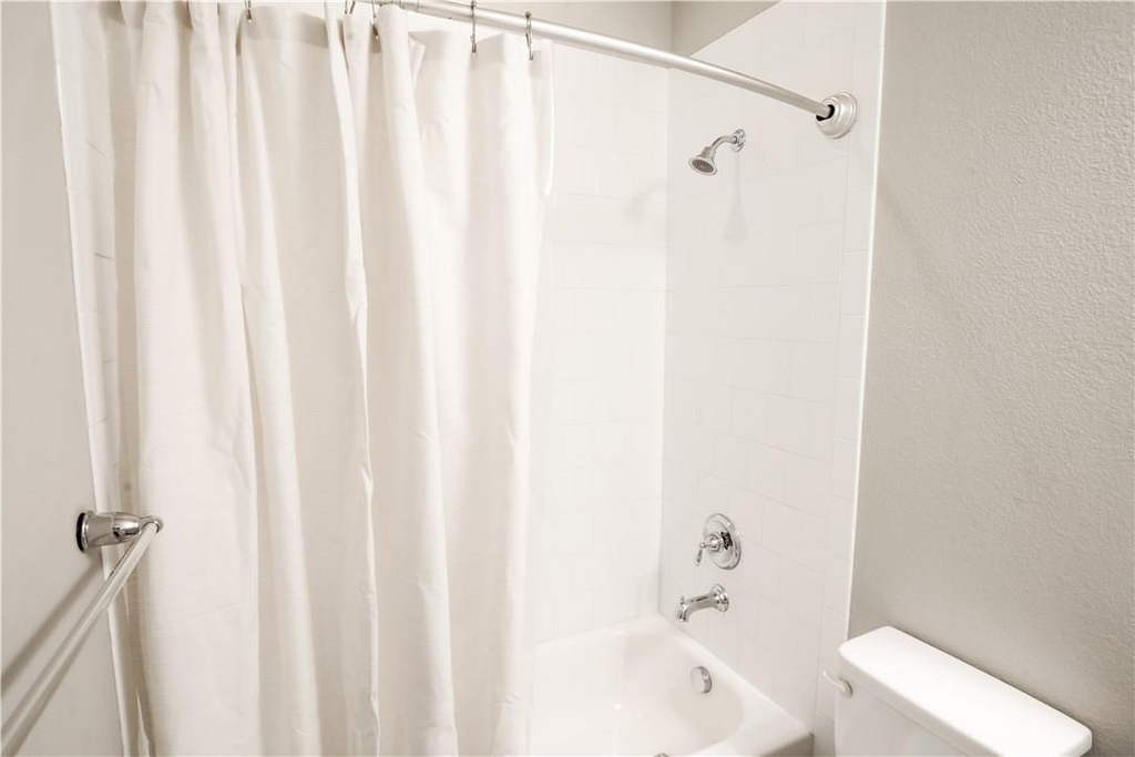 2605 Mccart Avenue - Photo 17