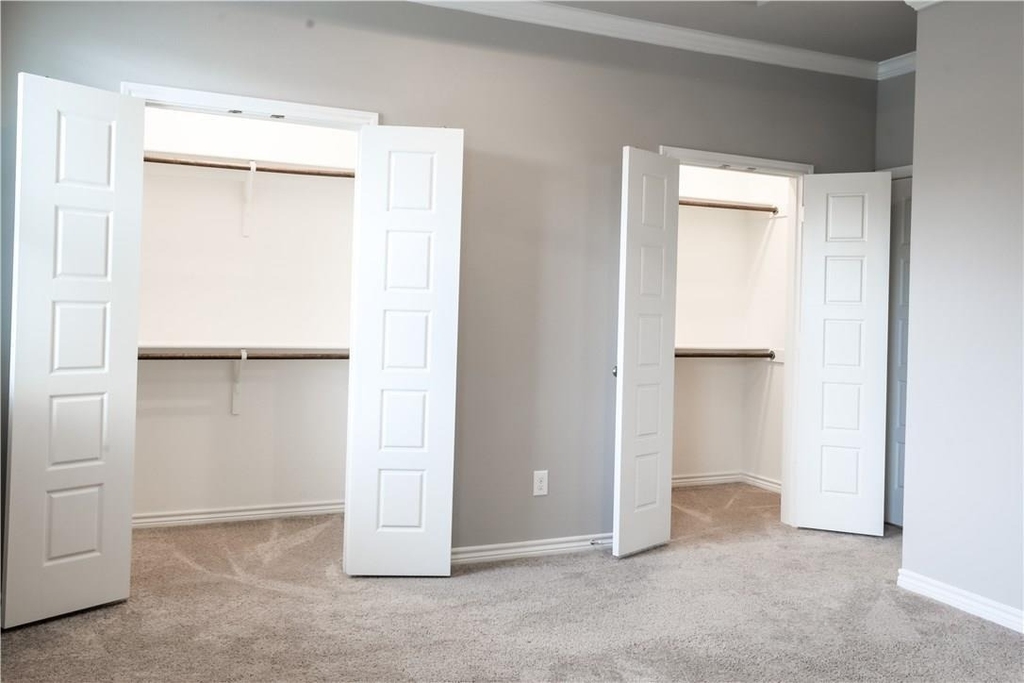2605 Mccart Avenue - Photo 27