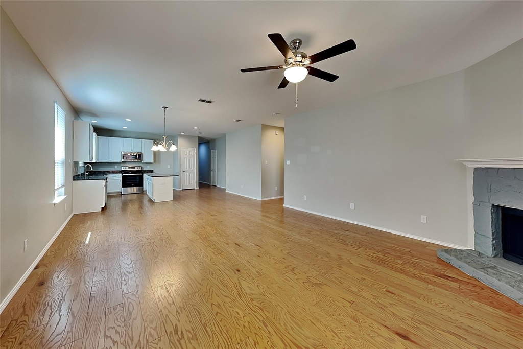 420 Magma Drive - Photo 3