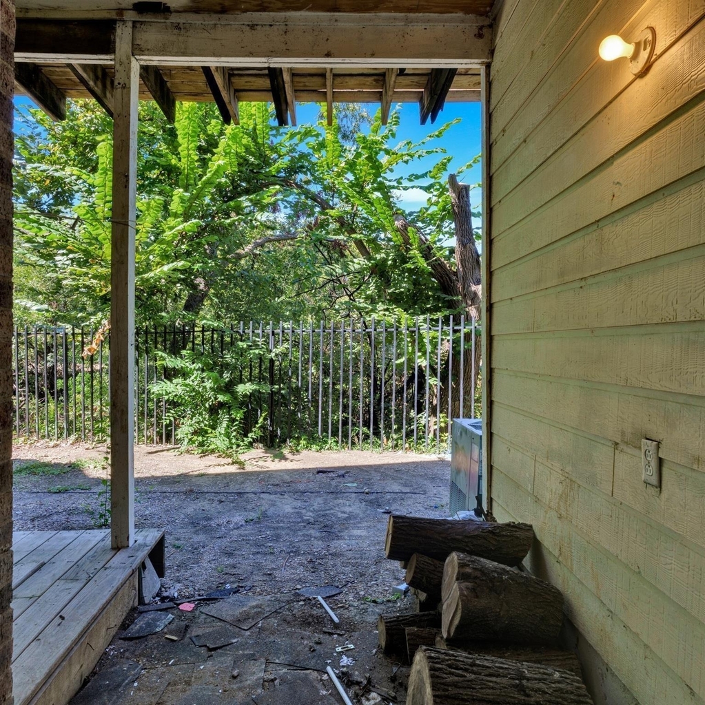 9601 Forest Lane - Photo 20