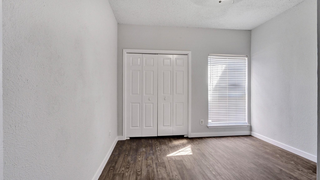 9601 Forest Lane - Photo 6