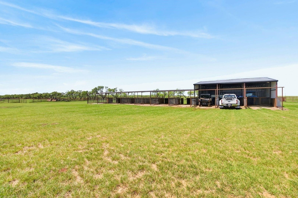 6384 Us Highway 281 S - Photo 32