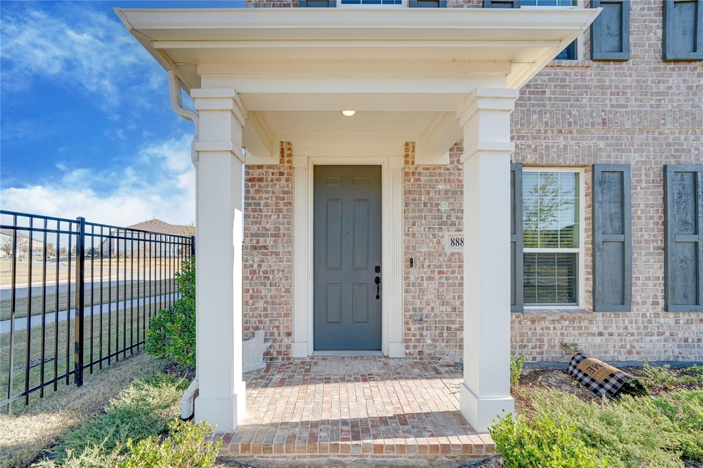 8888 Samara Street - Photo 1
