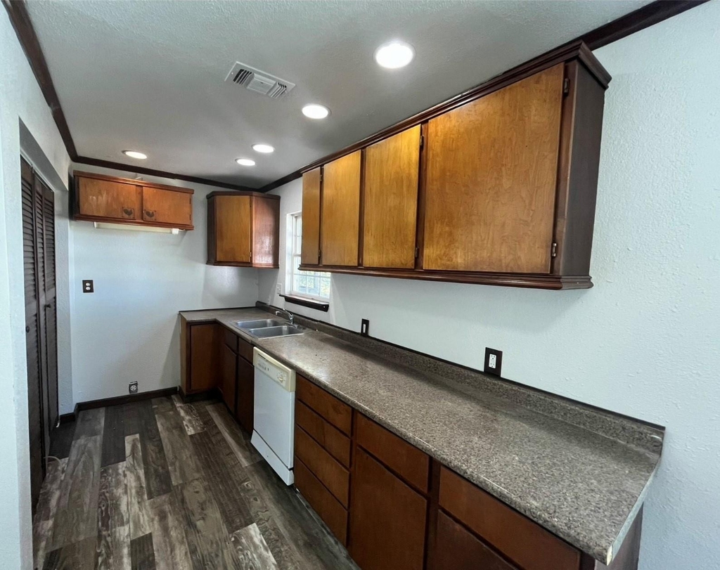 1116 State Highway 276 - Photo 2