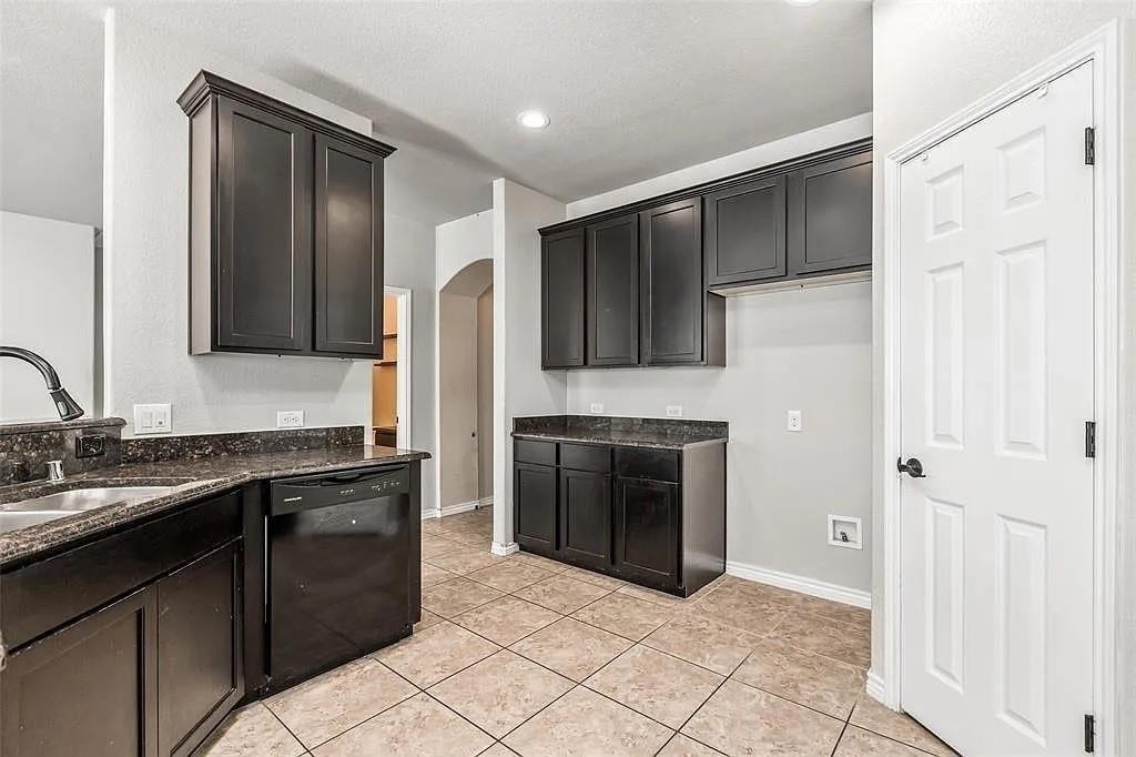 2108 Eppright Drive - Photo 5