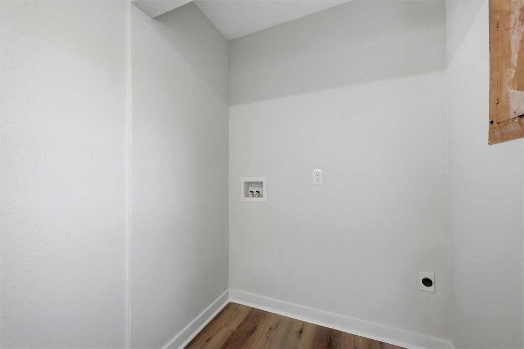 703 E Sears Street - Photo 11