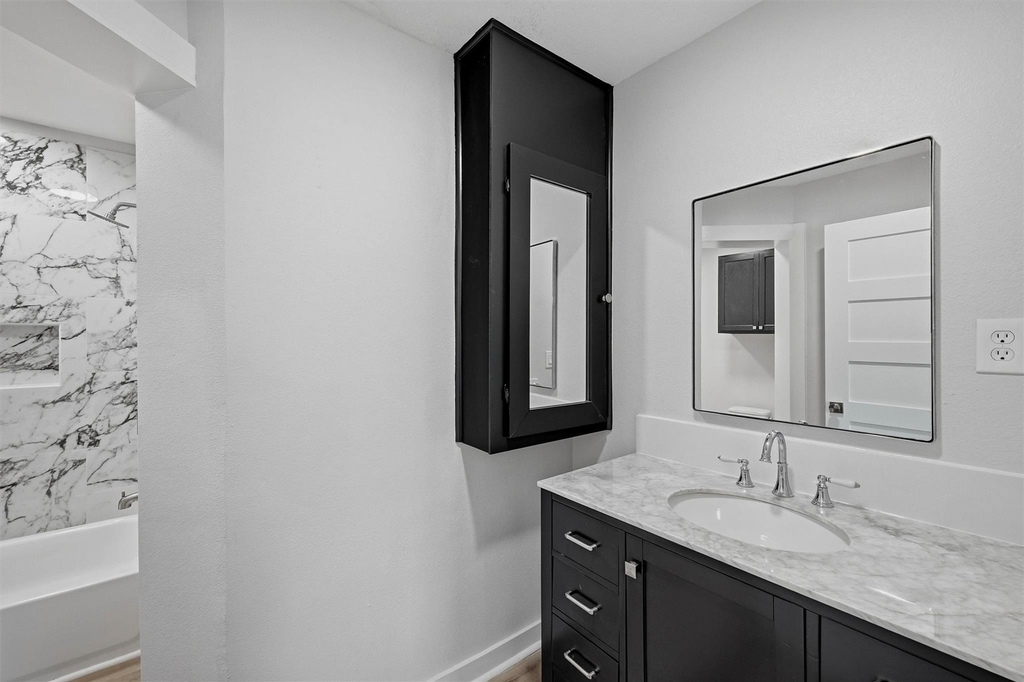 703 E Sears Street - Photo 16