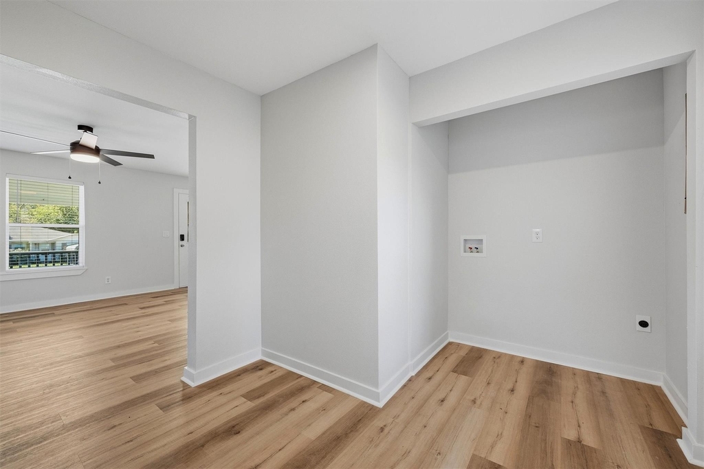 703 E Sears Street - Photo 12