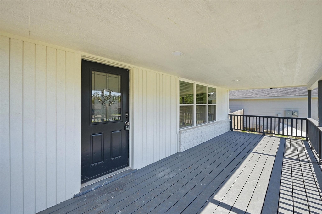 703 E Sears Street - Photo 3