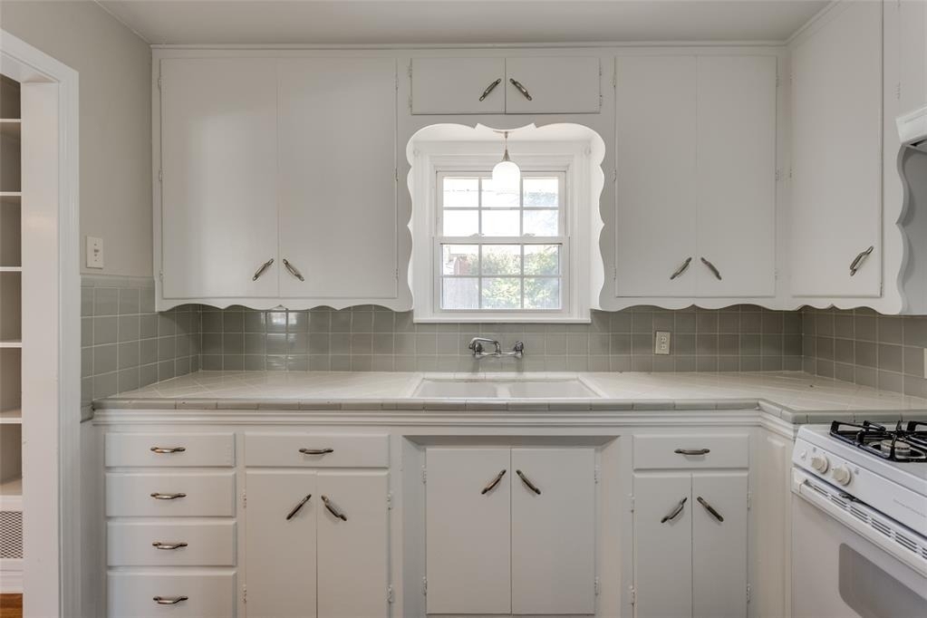 2732 Nw 67th Street - Photo 10