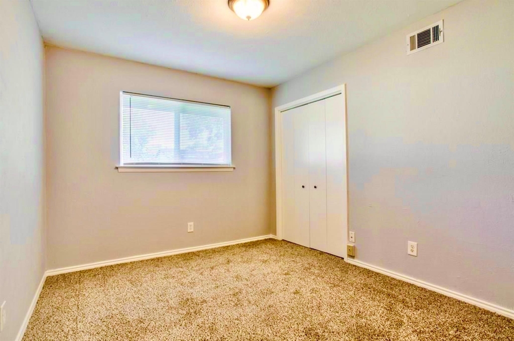 505 Melrose Drive - Photo 15