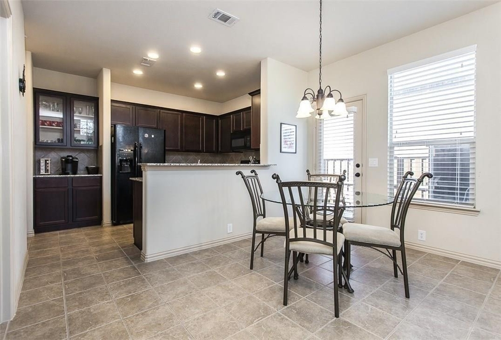 867 Llano Drive - Photo 3
