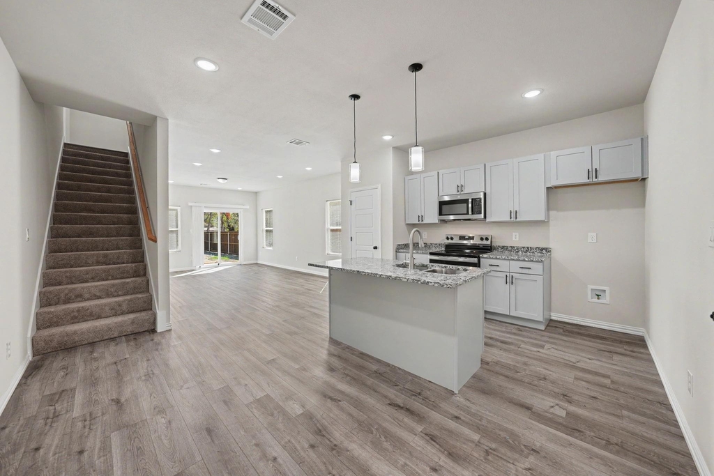 3115 Lumber Street - Photo 4