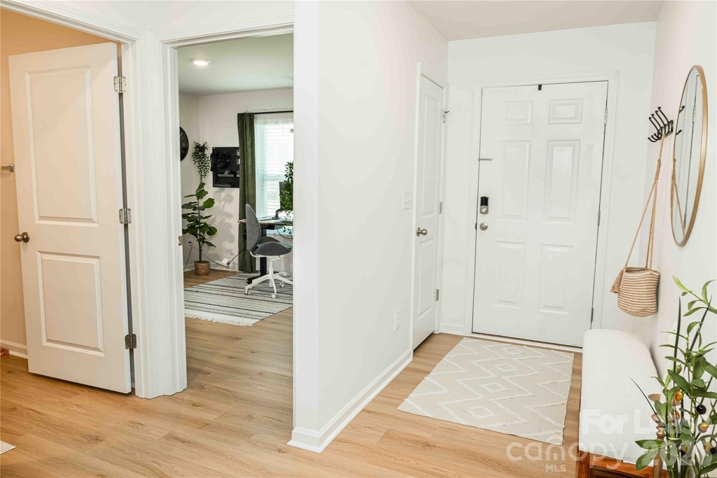 2880 Sherrills Stream Drive - Photo 3