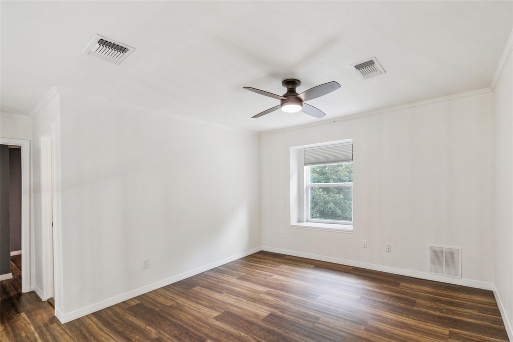 2107 Elmwood Boulevard - Photo 31
