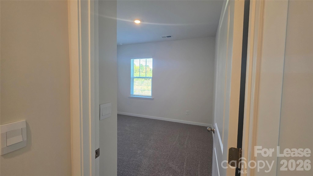 509 Blackpool Court - Photo 11