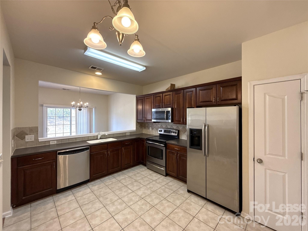 9102 Redmond Trace Road - Photo 5